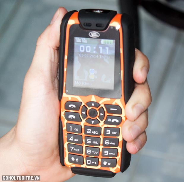 Điện thoại XP3300 pin khủng 12.000 mAh