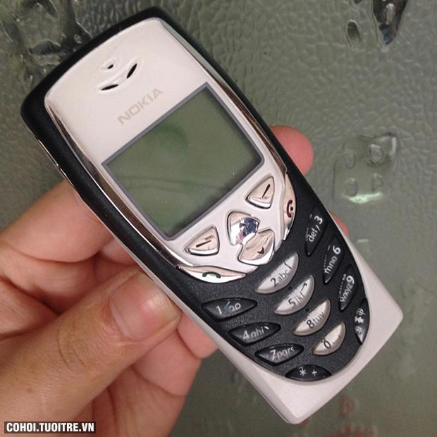 Điện thoại Nokia 8310 (máy cũ)