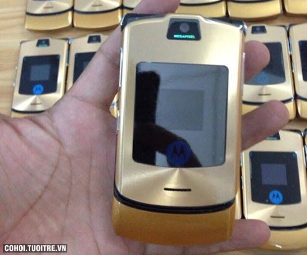 Motorola V3i gold (máy cũ)