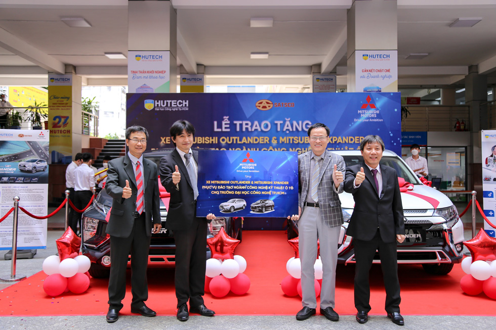 Mitsubishi Motors Vietnam tặng 2 ô tô phục vụ đào tạo ngành công nghệ kỹ thuật ôtô HUTECH - Ảnh 2