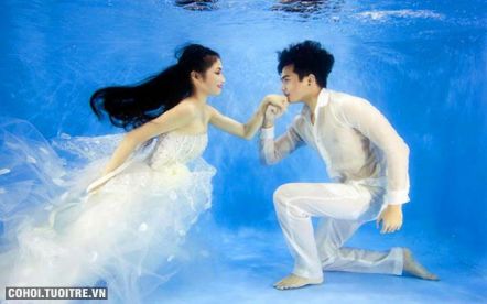 Chụp ảnh cưới dưới nước tại phim trường Lamour